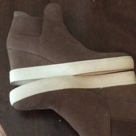 Maurices Shoes - Sz 11 Wedged sneakers